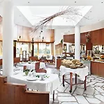 Отель Vital Krainz Mit Nebenhaus Familien Oase 4*