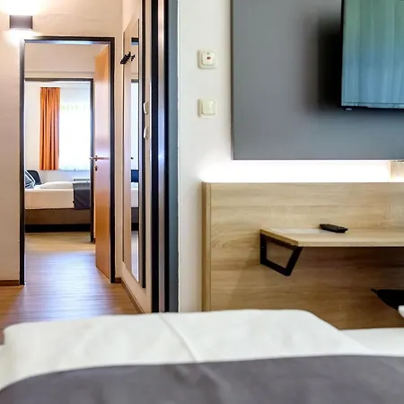 Vitalhotel Krainz Mit Nebenhaus Familien Oase Hotel 4*