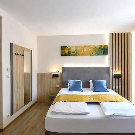 Vitalhotel Krainz Mit Nebenhaus Familien Oase Hotel 4*