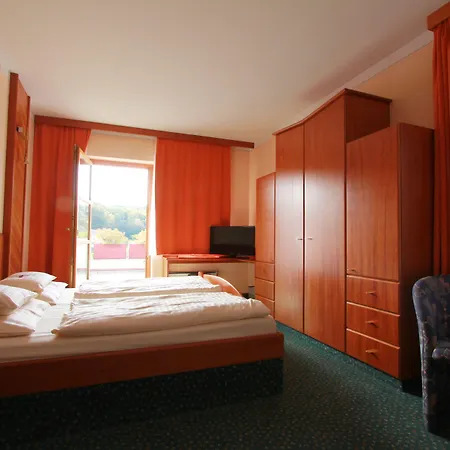 Vitalhotel Krainz Mit Nebenhaus Familien Oase Hotel Loipersdorf bei Fuerstenfeld