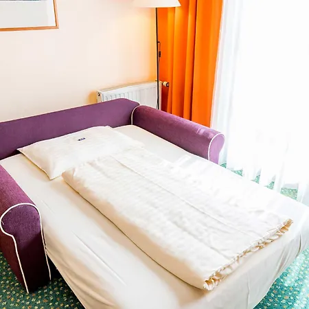 Vitalhotel Krainz Mit Nebenhaus Familien Oase 4* Loipersdorf bei Fuerstenfeld