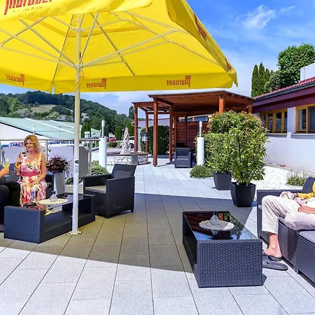 Отель Vital Krainz Mit Nebenhaus Familien 4*