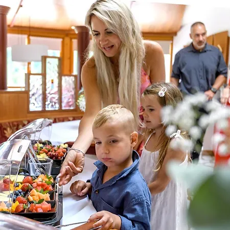 Vital Krainz Mit Nebenhaus Familien 4* Лойперсдорф-бай-Фюрстенфельд