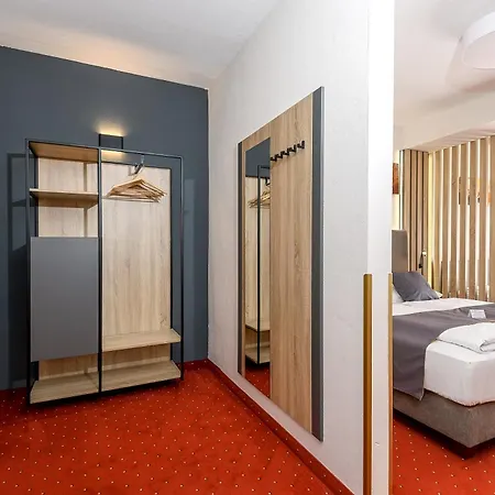 Vital Krainz Mit Nebenhaus Familien Hotel Fürstenfeld