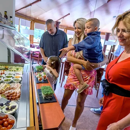 Vital Krainz Mit Nebenhaus Familien Hotel