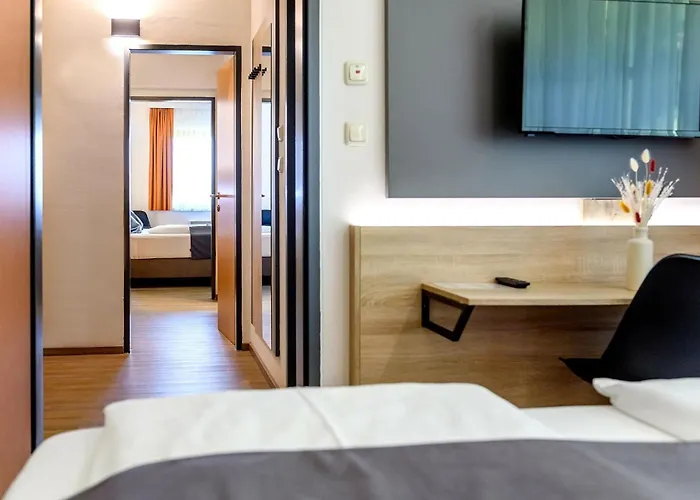 Vitalhotel Krainz Mit Nebenhaus Familien Oase Hotel 4*