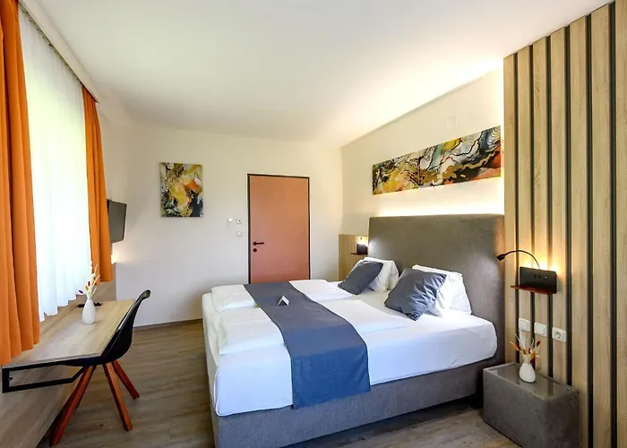 Vitalhotel Krainz Mit Nebenhaus Familien Oase 4* Fürstenfeld