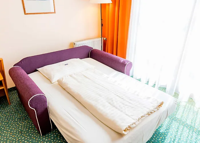 Vitalhotel Krainz Mit Nebenhaus Familien Oase 4* Fürstenfeld